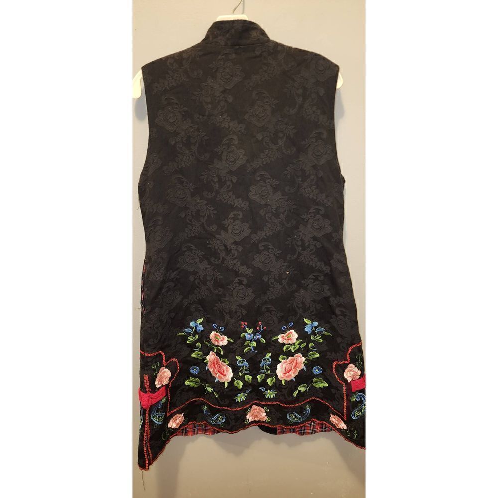 Authentic Asian Vest - Picture 6 of 8